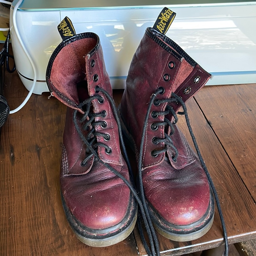 Dr Martens oxblood size 8M combat boots vintage